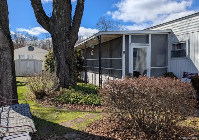 2nd image of 10 Treeline Cir #10, Philipstown, NY 10516 | MLS# 966557