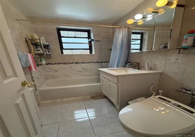 2nd image of 215-19 48Th Ave, Oakland Gardens, NY 11364