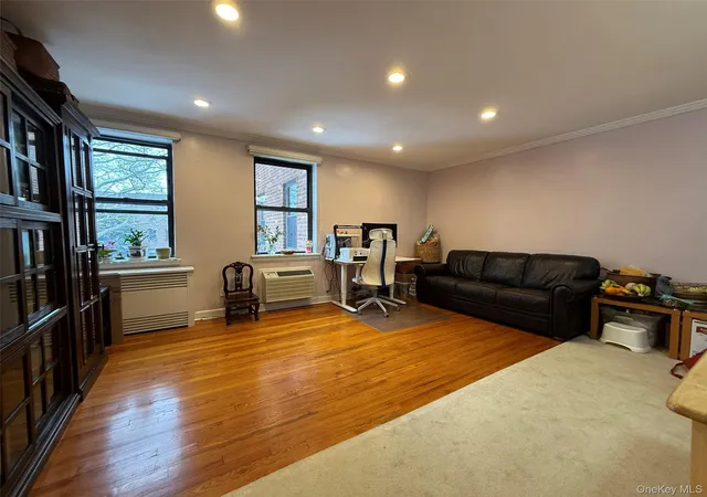 3rd image of 215-19 48Th Ave #2C, Oakland Gardens, NY 11364 | MLS# 966595
