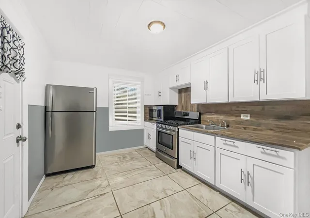 3rd image of 80 Prospect Ave, Middletown, NY 10940 | MLS# 966756