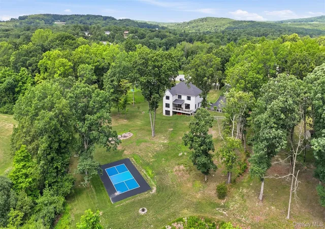 Photo 2 of Sale Pending at 29 Orchard View Dr, Marlboro, NY 12542 | MLS# 966776 | Listing updated on 2026-08-25