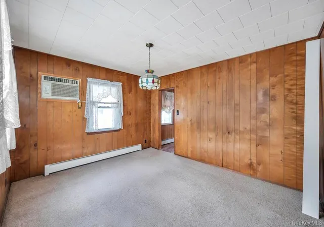 Photo 3 of Sale Pending at 189 Ontario Ave, Oyster Bay, NY 11758 | MLS# 966813 | Listing updated on 2026-06-26