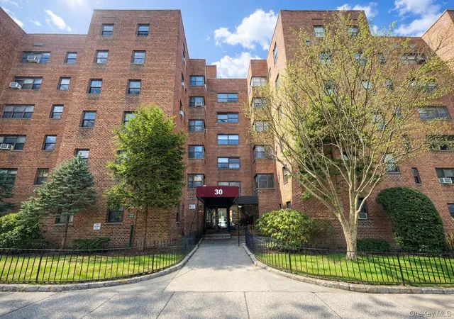 1st image of 30 Fleetwood Ave #5G, Mount Vernon, NY 10552 | MLS# 966833