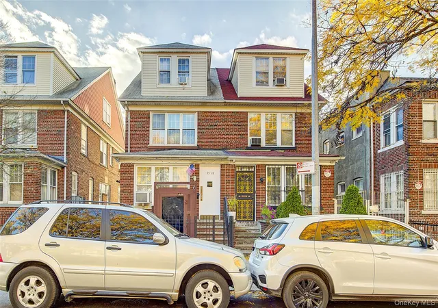 Photo 3 of Sale Pending at 3528 93rd Street, New York, NY 11372 | MLS# 966840 | Listing updated on 2026-07-01