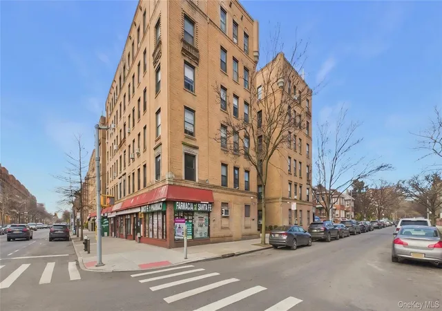 2nd image of 3564 89Th St, New York, NY 11372