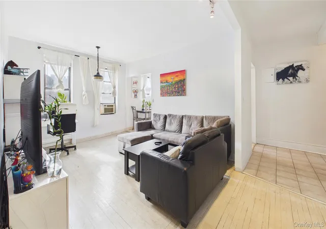 2nd image of 3564 89th St #5C, New York, NY 11372 | MLS# 966851