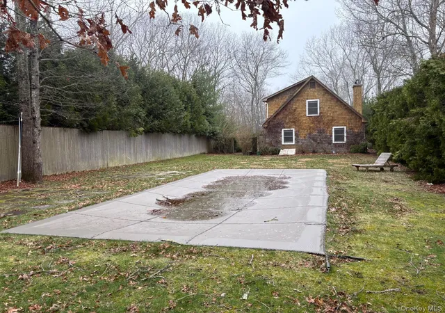 Photo 13 of Single family home for sale at 11 Valley St, East Hampton, NY 11937 | MLS# 966959 | Listing updated on 2026-09-27