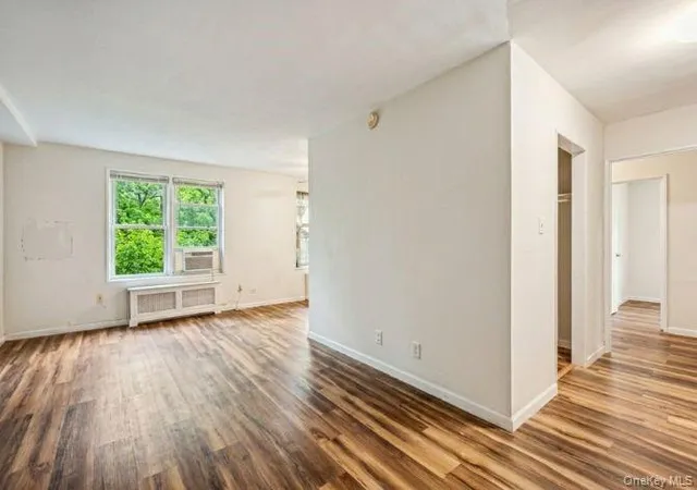 Photo 4 of Sale Pending at 42-40 Bowne St #1F, Flushing, NY 11355 | MLS# 966983 | Listing updated on 2026-05-01