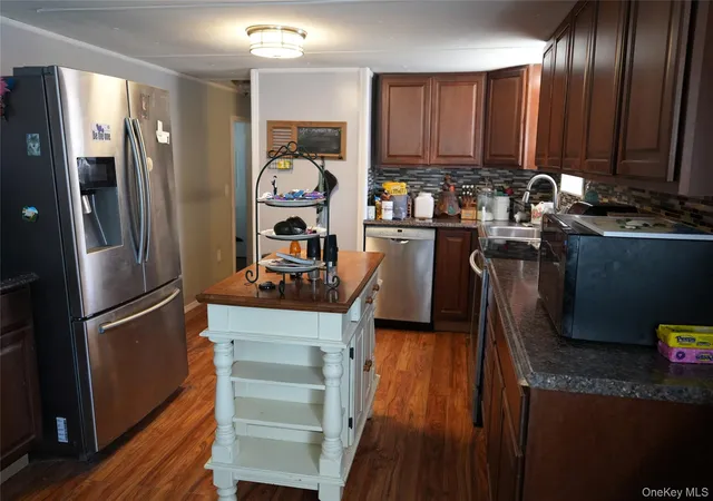 Photo 4 of Manufactured home for sale at 703-106 Fresh Pond Ave, Riverhead, NY 11792 | MLS# 967064 | Listing updated on 2026-06-08