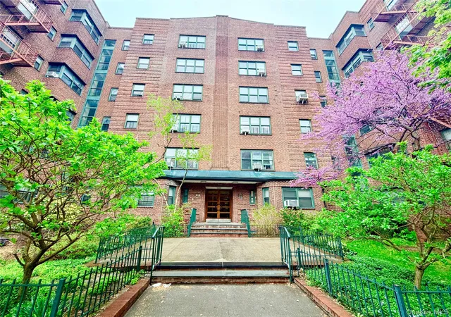 1st image of 34-20 79Th St, New York, NY 11372
