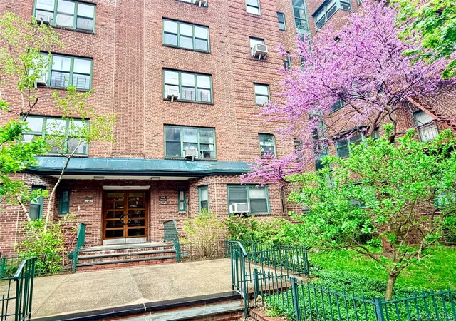 2nd image of 34-20 79Th St, New York, NY 11372