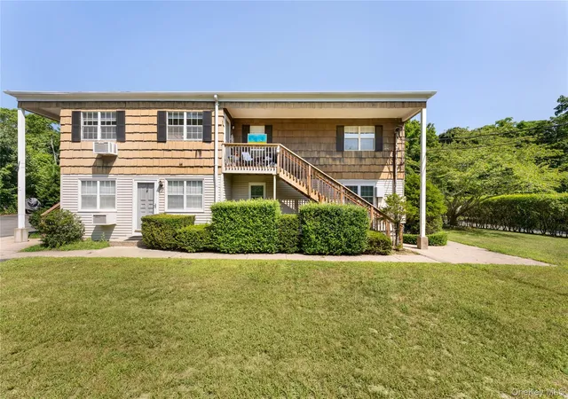 1st image of 40 Canoe Pl Rd #5, Southampton, NY 11946 | MLS# 967142