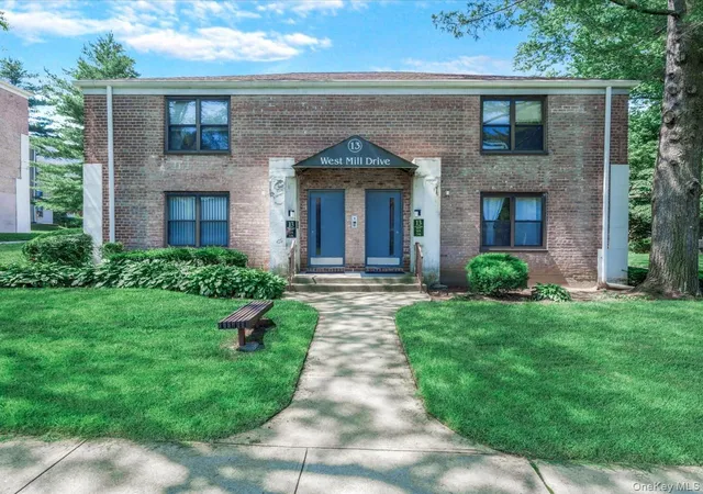 Homes for sale in North Hempstead, NY | 13 W Mill Dr #3A, North Hempstead, NY 11021 | MLS# 967239
