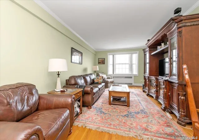 4th image of 175-06 Devonshire Rd, New York, NY 11432