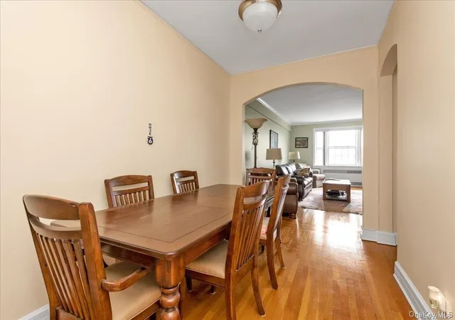 5th image of 175-06 Devonshire Rd, New York, NY 11432