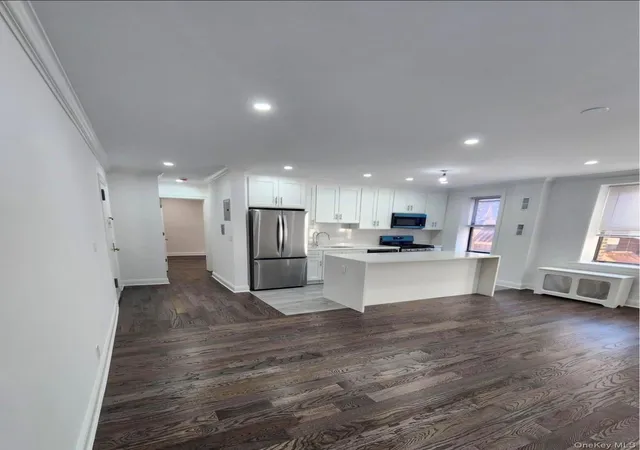 Homes for sale in New York, NY | 37-21 80Th St #2A, New York, NY 11372 | MLS# 967258