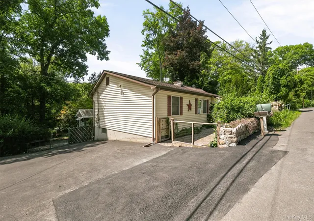4th image of 156 Lake Shore Dr, Shawangunk, NY 12566 | MLS# 967432