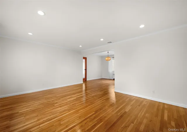 4th image of 2716 Hewlett Ave, Hempstead, NY 11566 | MLS# 967481
