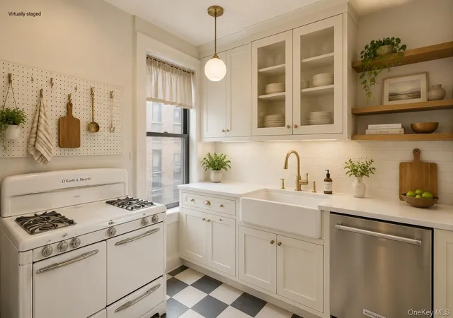 Photo 3 of Sale Pending at 523 W 121 Street #22, New York, NY 10027 | MLS# 967588 | Listing updated on 2026-06-14