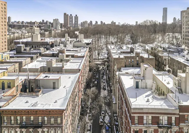 2nd image of 17-19 W 108Th St, New York, NY 10025
