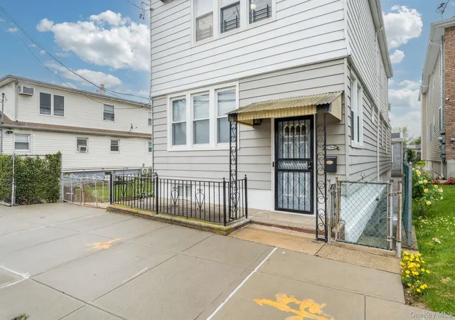 3rd image of 22610 147Th Ave, Springfield Gardens, NY 11413 | MLS# 967658