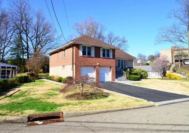 Photo 2 of Single family home for sale at 69 Wingate Rd, Yonkers, NY 10705 | MLS# 967683 | Listing updated on 2026-09-18