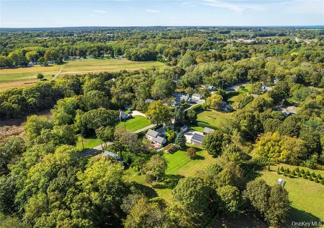 3rd image of 3275 Skunk Ln, Southold, NY 11935 | MLS# 967817