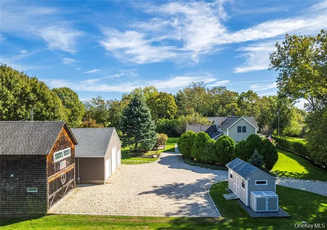 2nd image of 3275 Skunk Ln, Southold, NY 11935 | MLS# 967817