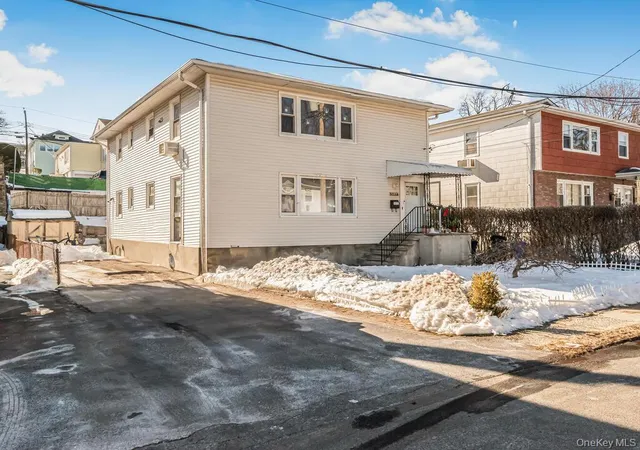 3rd image of 64 Ashland St, New Rochelle, NY 10801 | MLS# 967984