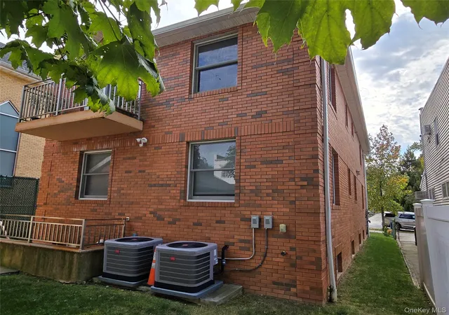 Photo 3 of Multi family home for sale at 43 29 249th Street, New York, NY 11363 | MLS# 968033 | Listing updated on 2026-09-12