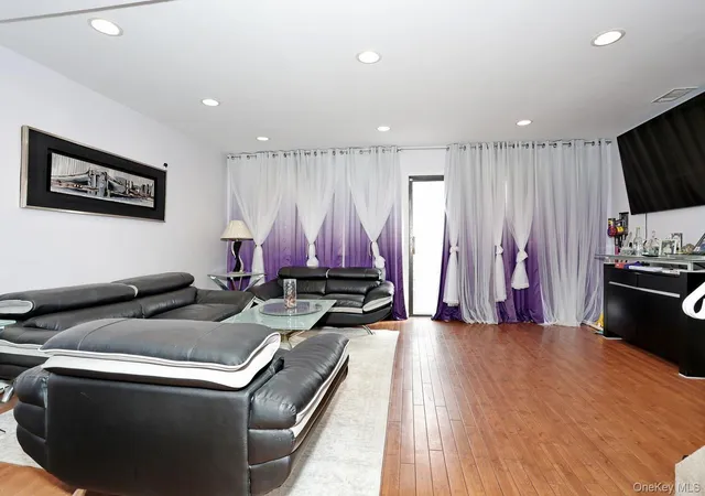 Photo 3 of Condo for sale at 65 Buckingham Ct, Pomona, NY 10970 | MLS# 968076 | Listing updated on 2026-10-08