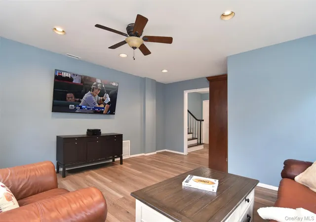 Photo 3 of Single family home for sale at 46 Reynal Rd, White Plains, NY 10605 | MLS# 968179 | Listing updated on 2026-09-22
