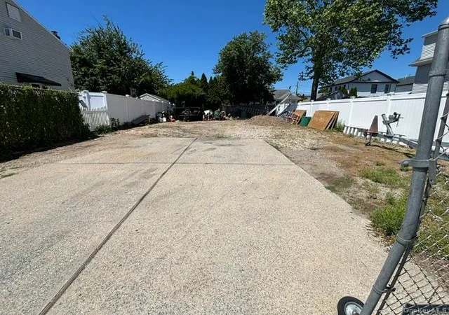 2nd image of 623 Stewart, Oyster Bay, NY 11714 | MLS# 968184