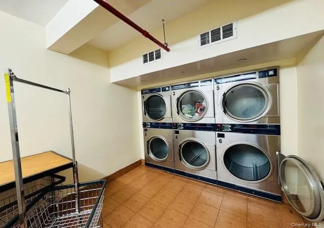 16th image of 65 36 Wetherole St #507, Rego Park, NY 11374 | MLS# 968211