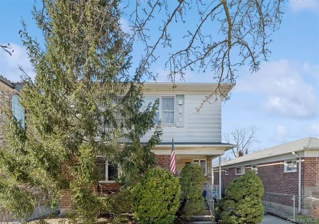 Photo 2 of Multi family home for sale at 6912 Cloverdale Blvd, New York, NY 11364 | MLS# 968289 | Listing updated on 2026-09-09