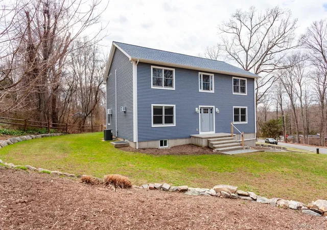 Photo 2 of Single family home for sale at 7 Tulip Rd, Lake Lincolndale, NY 10541 | MLS# 968400 | Listing updated on 2026-06-10