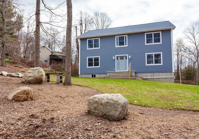 Photo 1 of Single family home for sale at 7 Tulip Rd, Lake Lincolndale, NY 10541 | MLS# 968400 | Listing updated on 2026-06-10