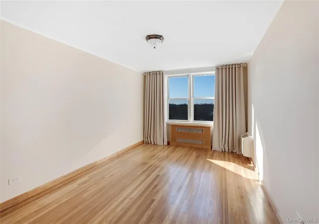 5th image of 2711 Avenue X #6D, New York, NY 11235 | MLS# 968434