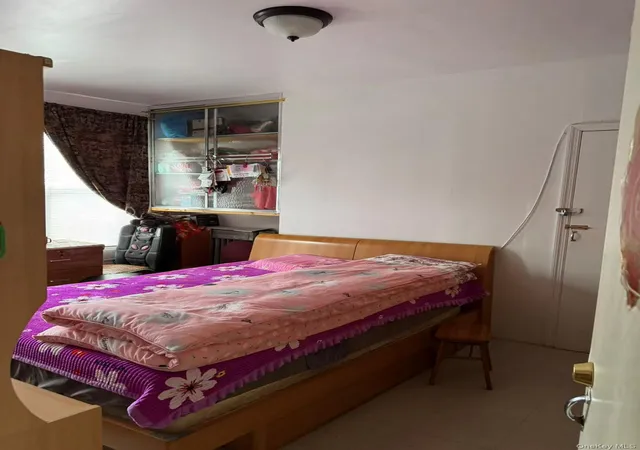 Photo 3 of House for sale at 87 Stanhope St, Brooklyn, NY 11221 | MLS# 968466 | Listing updated on 2026-03-08