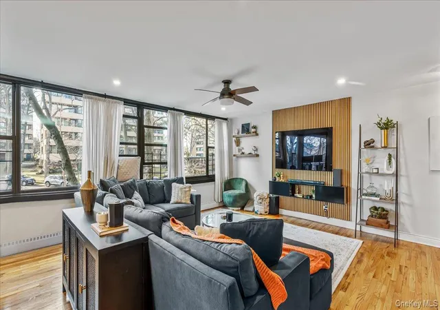 4th image of 10-24 166Th St, New York, NY 11357