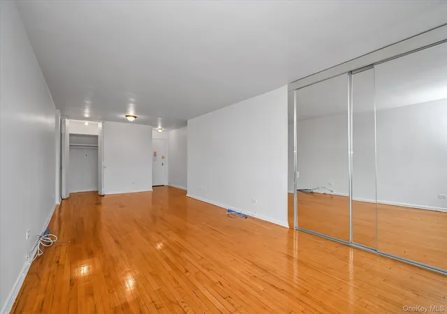 3rd image of 23-25 Bell Blvd, New York, NY 11360