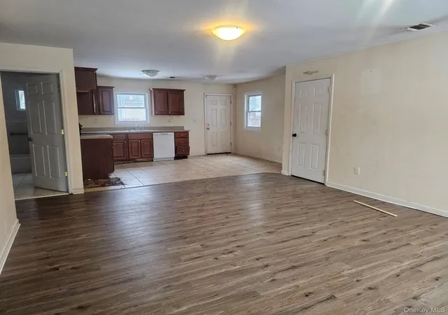 Photo 3 of Sale Pending at 556 Taylor Ave, Brookhaven, NY 11772 | MLS# 968563 | Listing updated on 2026-05-27