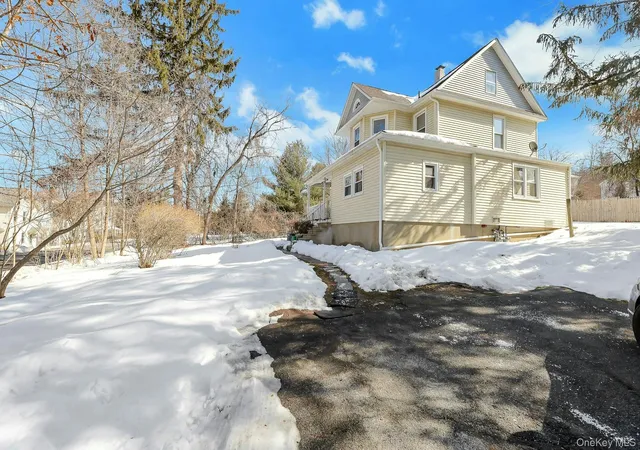 2nd image of 65 Lake Rd, Valley Cottage, NY 10989 | MLS# 968597