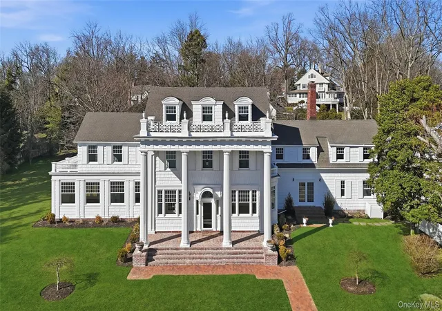 2nd image of 158 E Shore Rd, Huntington, NY 11743 | MLS# 968618