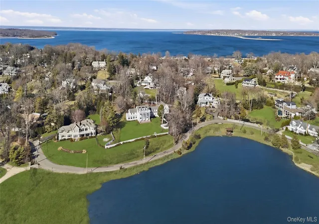 50th image of 158 E Shore Rd, Huntington, NY 11743 | MLS# 968618