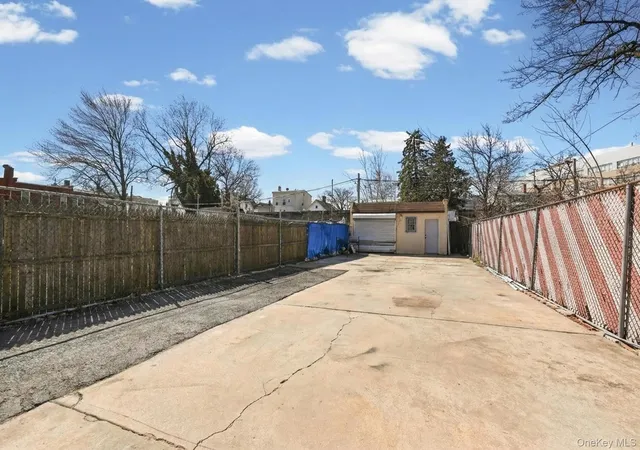 Photo 4 of Sale Pending at 54 Chestnut St, New York, NY 11208 | MLS# 968661 | Listing updated on 2026-07-10