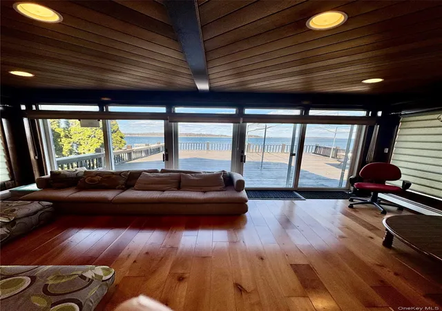 Photo 3 of Sale Pending at 722 King Ave, New York, NY 10464 | MLS# 968669 | Listing updated on 2026-05-16