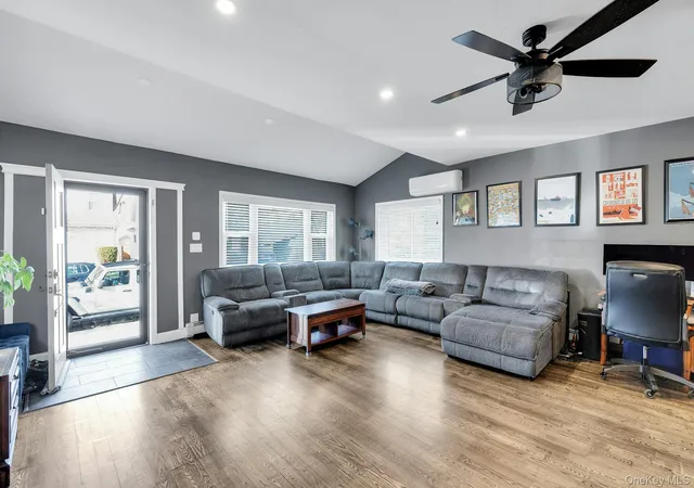 4th image of 92-13 245Th St, Hempstead, NY 11001 | MLS# 968683