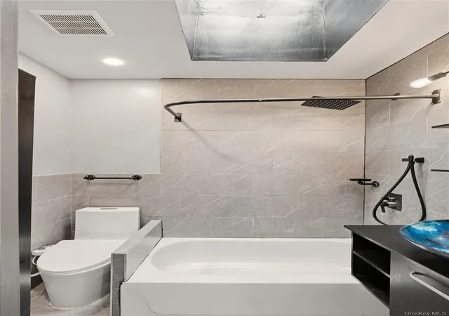 4th image of 139 Milford St, New York, NY 11208 | MLS# 968883