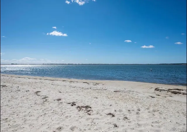 Photo 2 of Single family home for sale at 19 Marlin Rd, Southampton, NY 11942 | MLS# 968885 | Listing updated on 2026-08-08